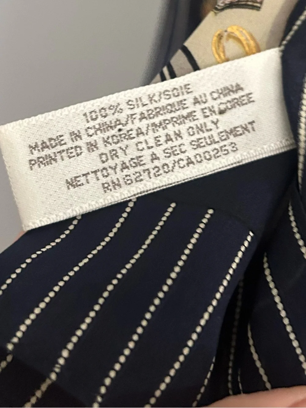 Jones New York 100% Silk Fashion Novelty Print Oblong Scarf Navy Quiet Luxury